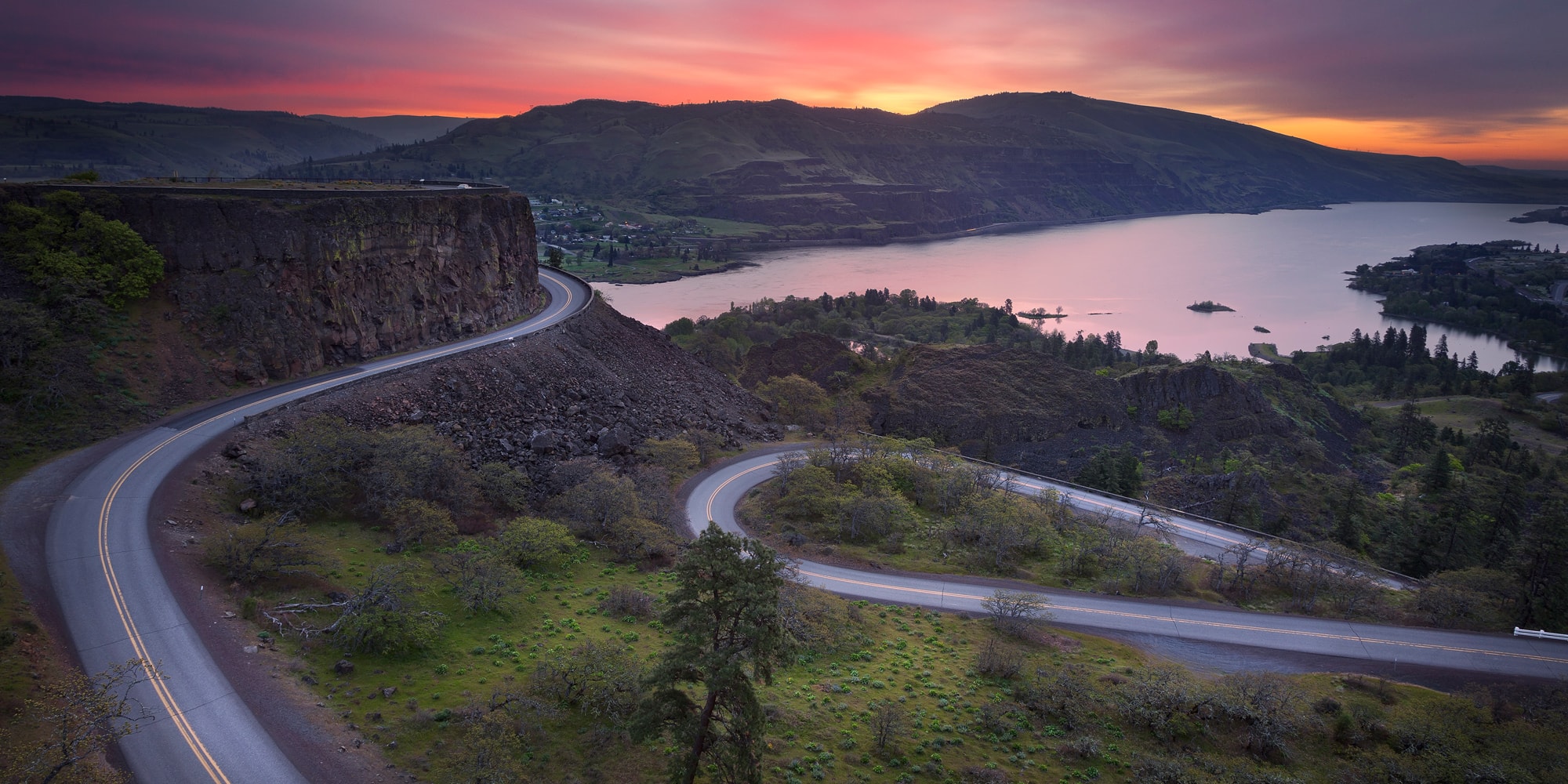 Columbia River Gorge  The Official Guide to Portland