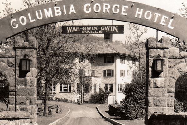 Columbia Gorge Hotel
