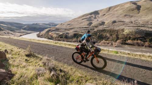 Gravel riding the Deschutes River Trail near Maupin by Russ Roca / pathlesspedaled.com