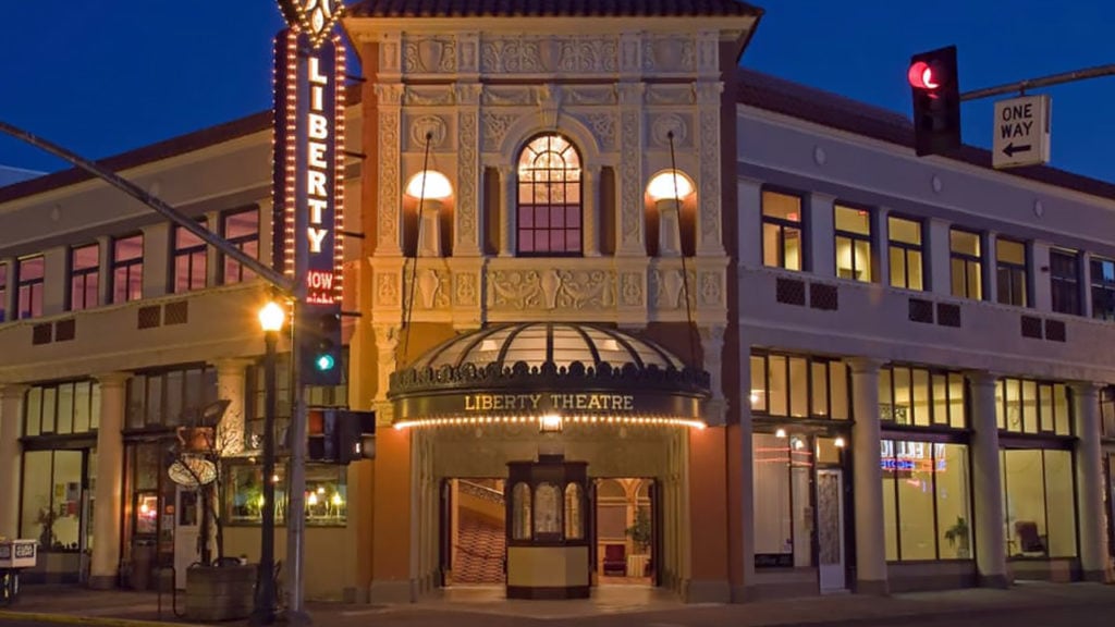 Celebrate Oregon’s Independent Movie Theaters Travel Oregon