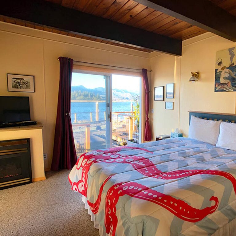 Romantic River Winter Cabins in Oregon Travel Oregon