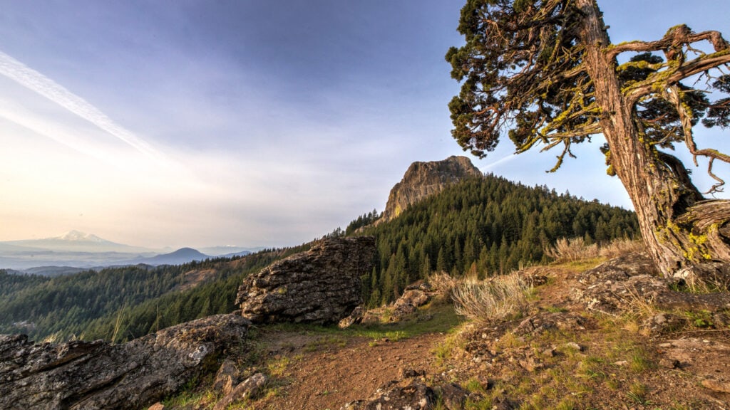 How Siskiyou Mountain Club Revives Southern Oregon's Lost Trails