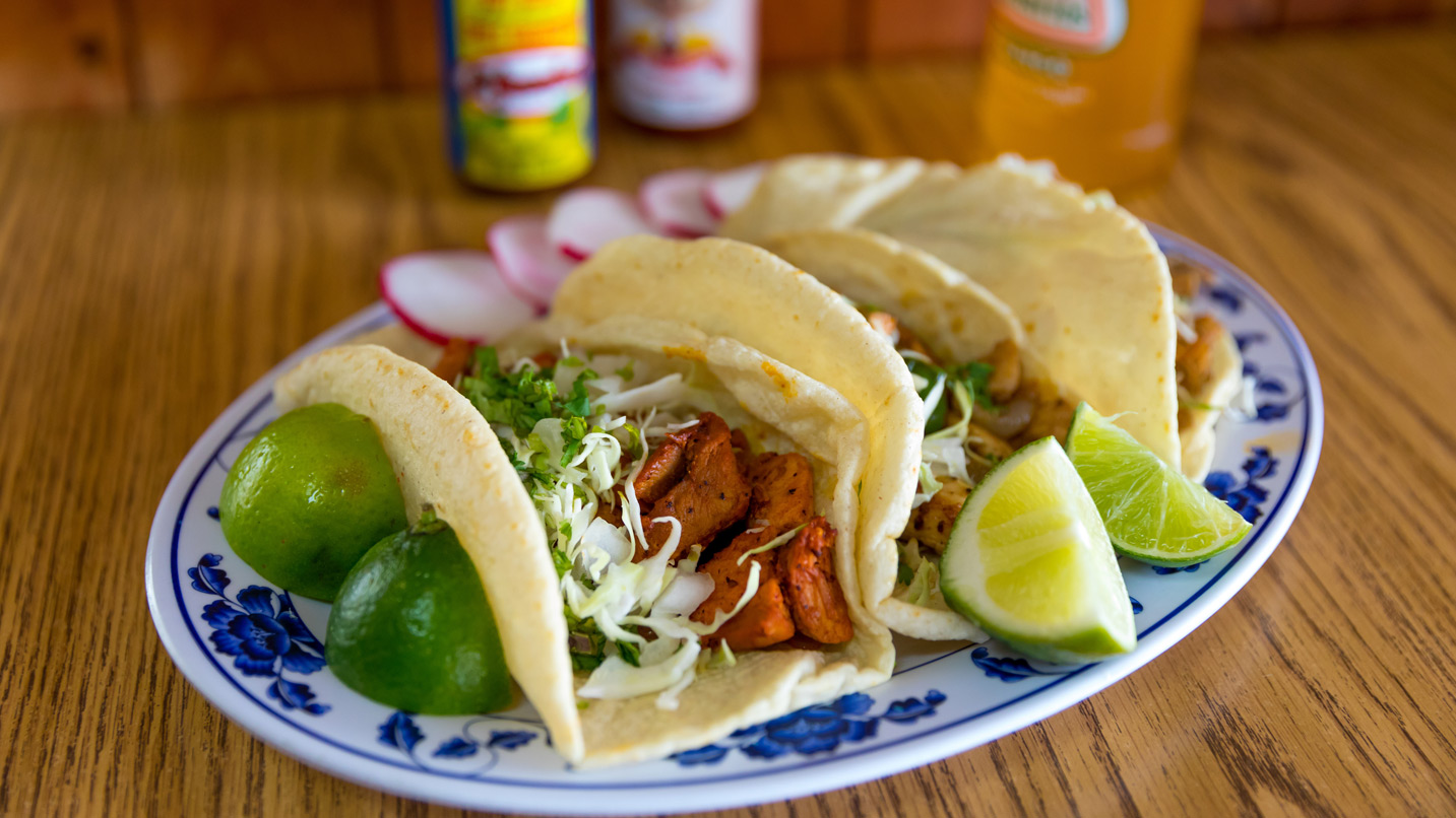 A plate of tacos.