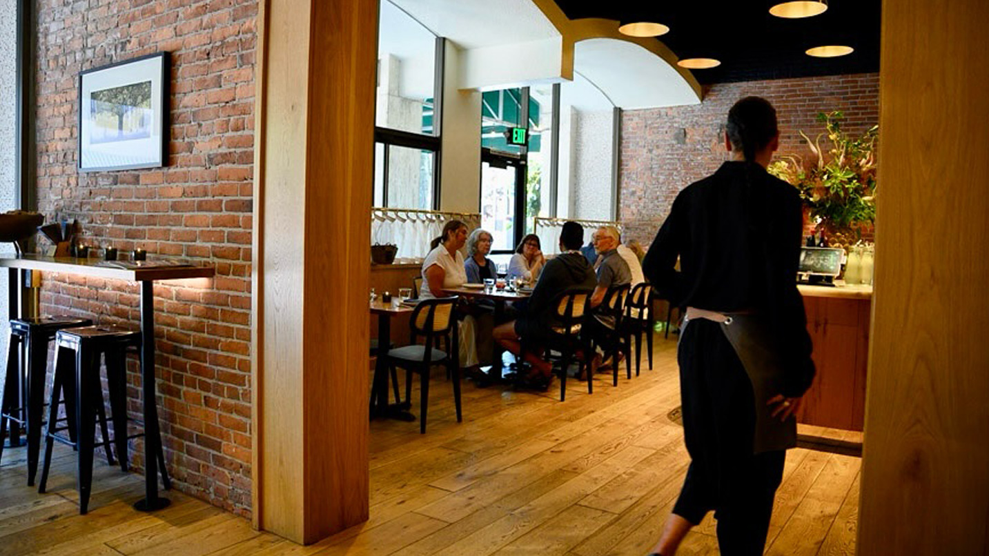 A lively interior restaurant.