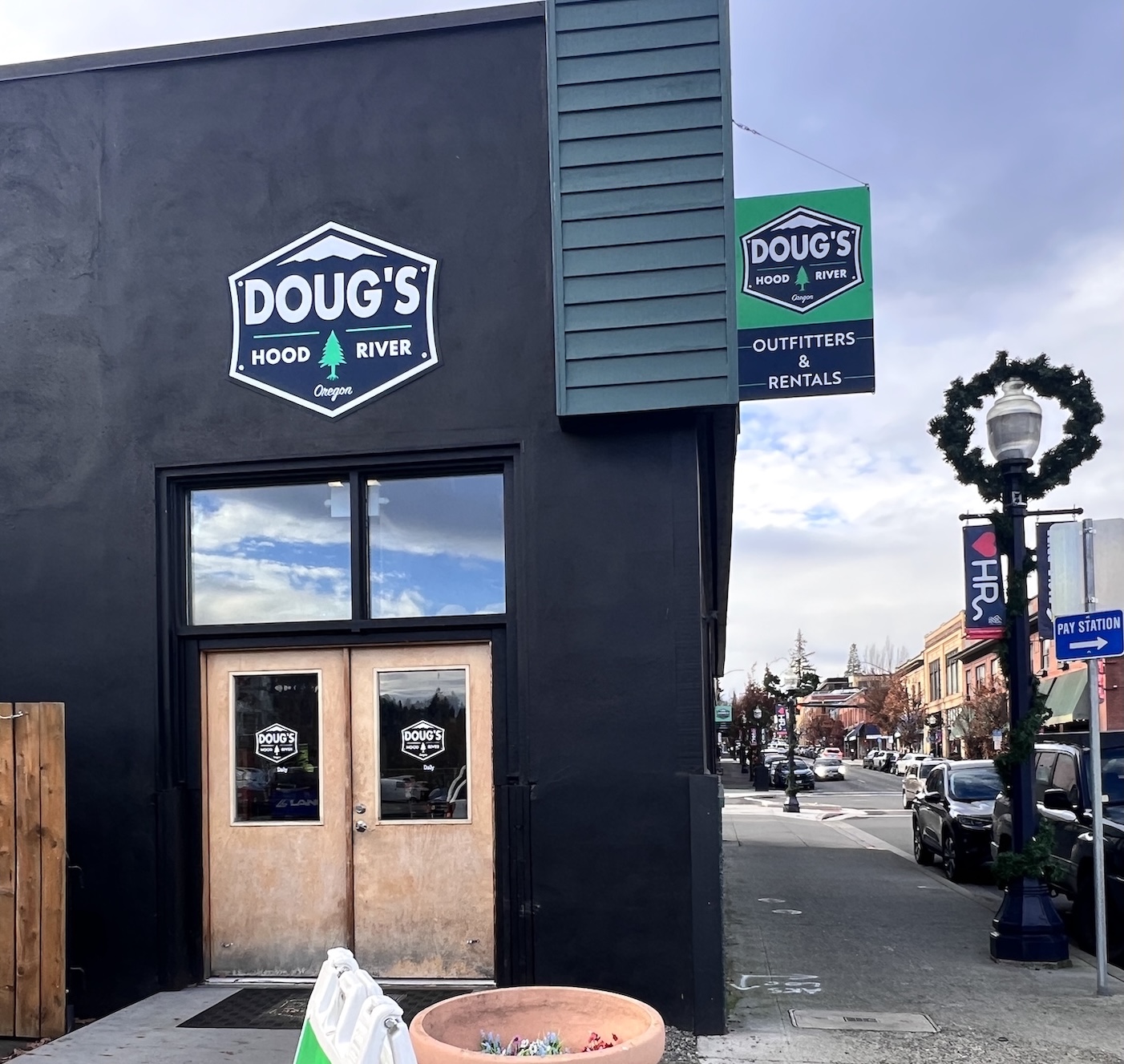 The exterior of Doug's Hood River shop.